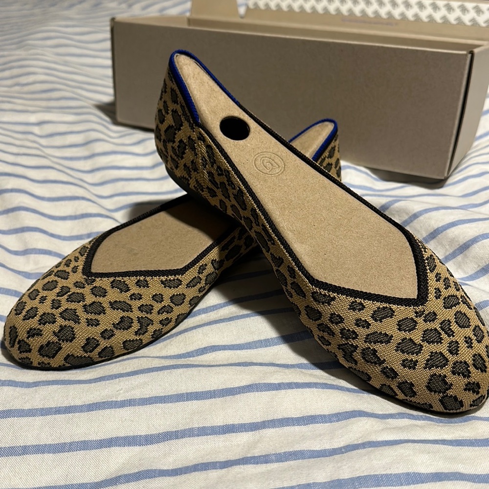 Rothy’s rounded toe spotted washable flats